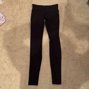 Lululemon black wonder under leggings